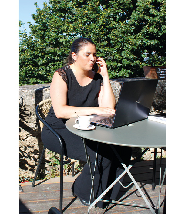 Adresse - Horaires - Téléphone - Laura B Mariage - Provence - Sud de la France